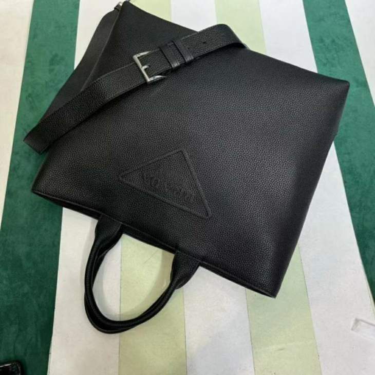 Picture of Prada Mens Bags _SKUfw167264905fw